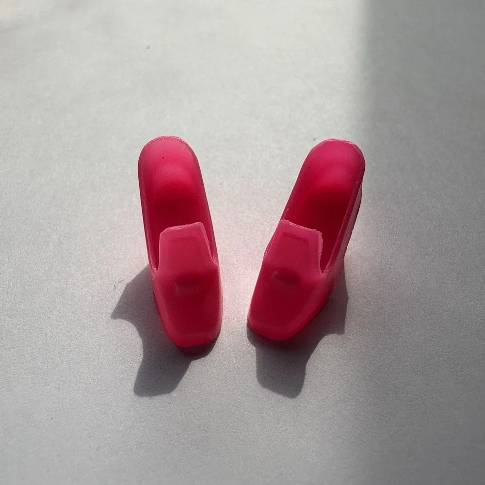 Barbie Pilgrim chunky Shoes hot pink vtg Mattel 70s Korea‎